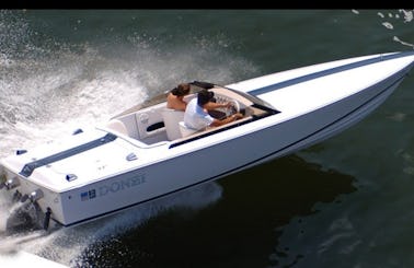 22' Donzi Speed Boat Charter in Campbell River, Canada