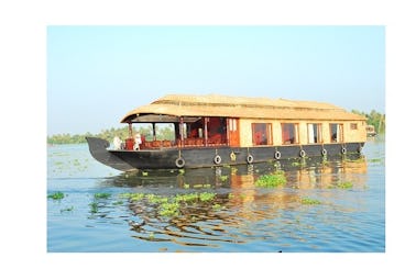 Spend all of your time on the water! Rent a houseboat in Alappuzha, India