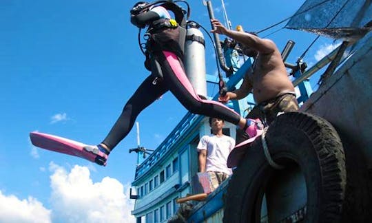 Boat Diving In Thailand
