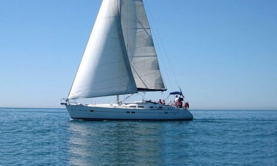 Charter the Beneteau Oceanis 423 Sailing Yacht in Trapani, Italy