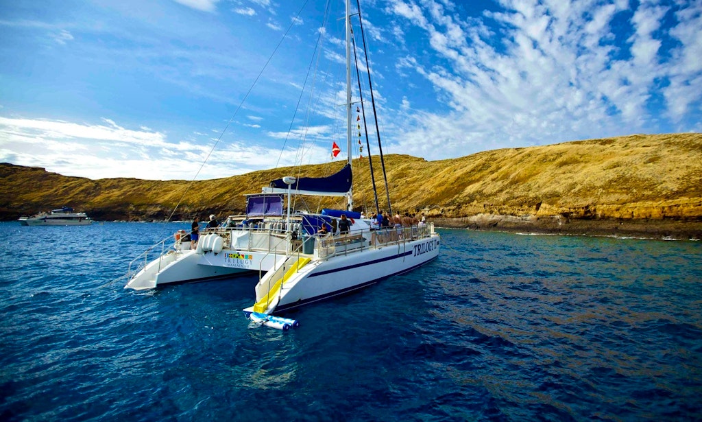 catamaran charter hawaii