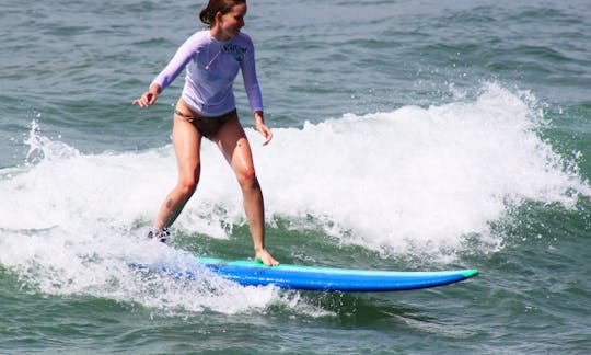 Cours de surf à Canggu en Indonésie