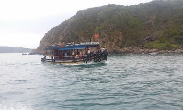 Rent this Traditional Vietnamese Boat for up to 25 people!