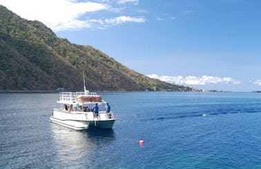 Power Catamaran Charter in Loubiere, Dominica