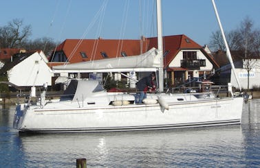 37' Sailing Yacht for 6 Person near Stralsund, Germany