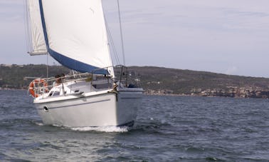 Sailing Sydney Harbour on Luxury Sailboat