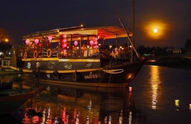 luxury cruise boats Rental in tp. Hội An