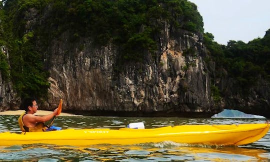 Kayak Rental in Hanoi