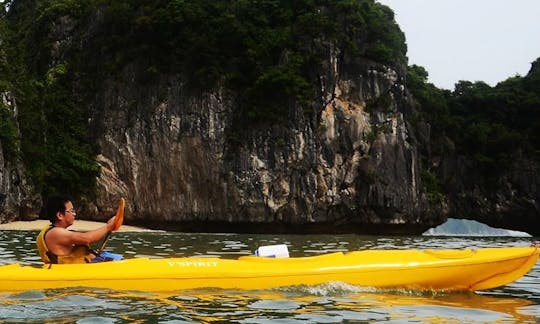 Kayak Rental in Hanoi