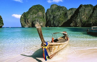 Row Boat in Tambon Choeng Thailand