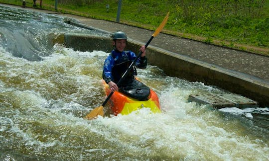 Single Kayak for Hire in River Leam