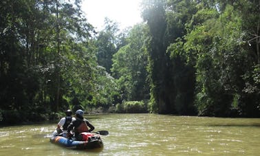 Viagem de caiaque em Tambon Kuet Chang