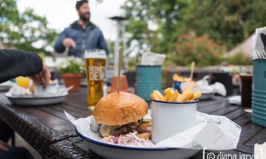 Lunch at The White Swan Canoe Trip - Richmond, London