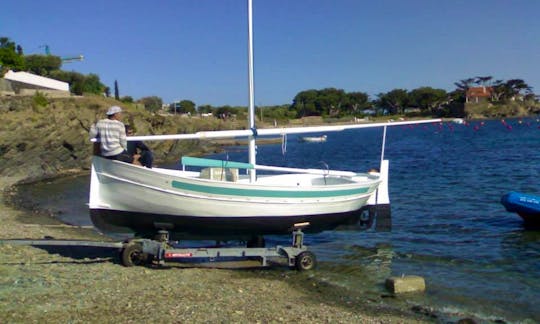20' Llaut Boat Charter in Cadaqués