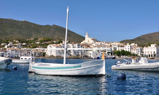20' Llaut Boat Charter in Cadaqués