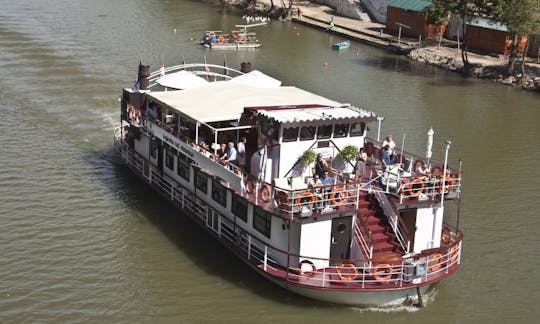 Private River Cruises On 'Leyenda del Pisuerga' Boat in Valladolid