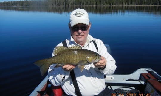 Ultra Deluxe Sylvan 30 Hp Fishing Boat for 3 Awesome Person in Ontario, Canada