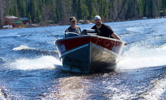 Ultra Deluxe Sylvan 30 Hp Fishing Boat for 3 Awesome Person in Ontario, Canada