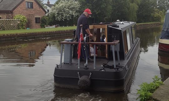 Canal Boat Cruises In Lathom