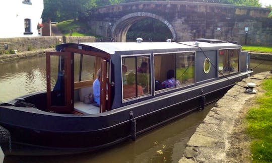 Canal Boat Cruises In Lathom