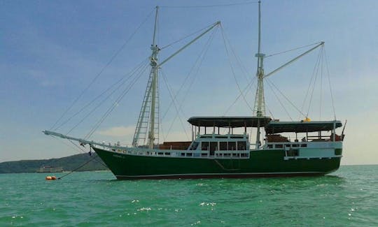 Cruise on Merdeka in Thailand!