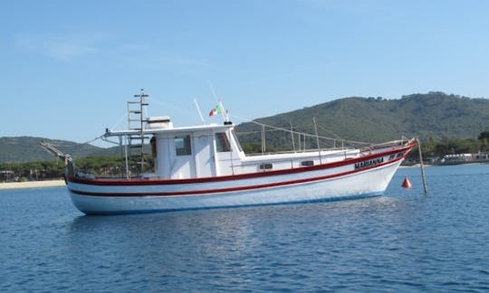 Bateau de plongée à Campo nell'Elba
