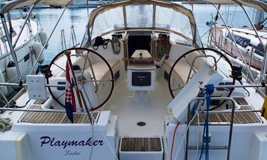 'Playmaker' Oceanis 43 Charter in Bibinje