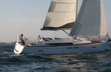 40ft ''Tina'' Sun Odyssey Sailing Yaach Charter in Bibinje, Croatia