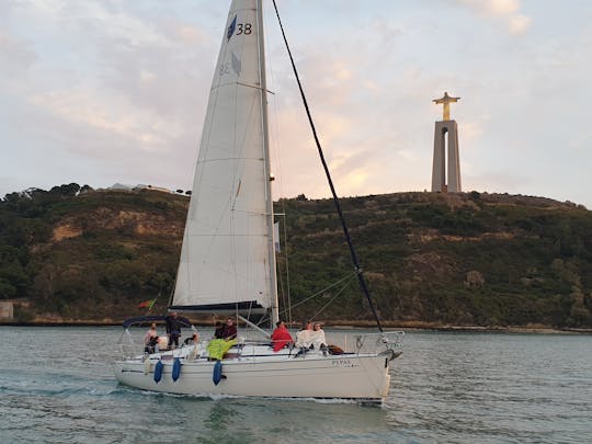 Bavaria 38 Cruiser in Lisboa, Portugal