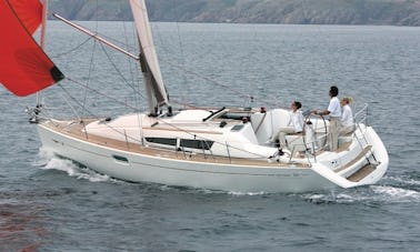 ''Zora'' Sun Odyssey 36i Charter in Bibinje