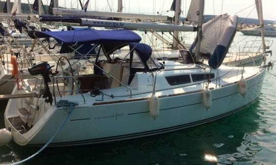 Beautiful ''Chiquita'' Sun Odyssey 33i Sailing Charter in Bibinje, Croatia