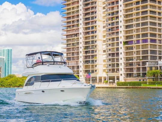 Yacht Meridian 381 Flybridge à louer