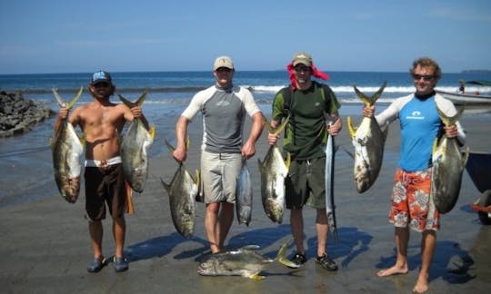 Enjoy Offshore Fishing On 27' Center Console In Chiriqui, Panama