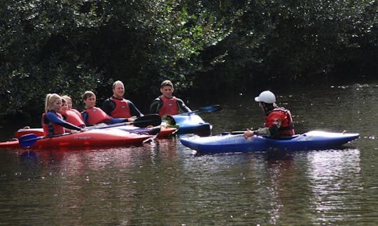 Passeios de caiaque fluvial e marítimo em Dartington Hall