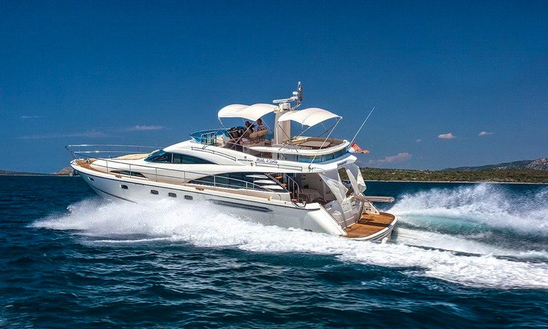 Fairline Squadron 55 Yacht Charter Getmyboat
