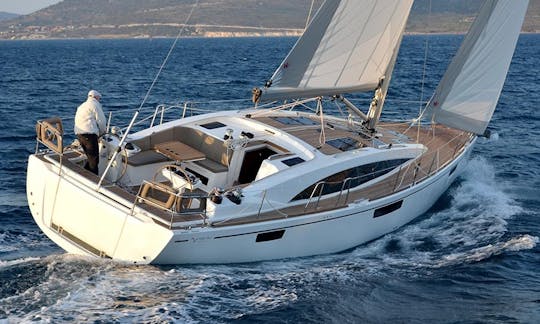 Bavaria 46 Cruising Monohull Charter in Iraklio, Greece