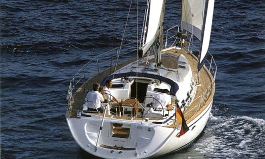 Bavaria 46 Cruising Monohull Charter in Iraklio, Greece