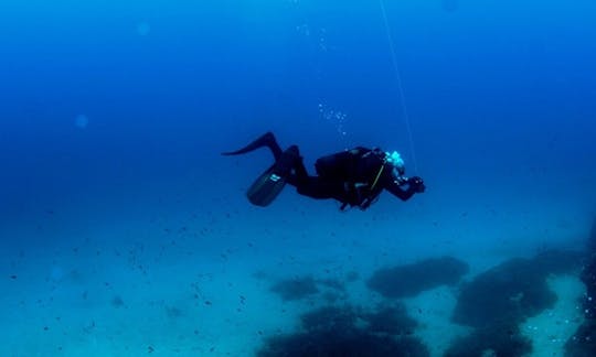 Barco de buceo en Anatoliki Attiki