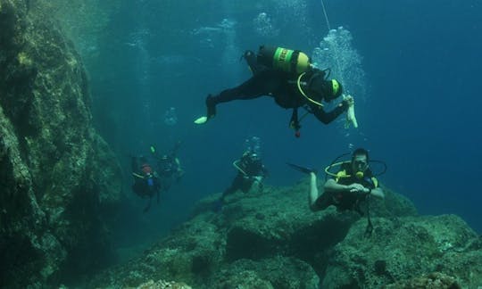 Barco de buceo en Anatoliki Attiki