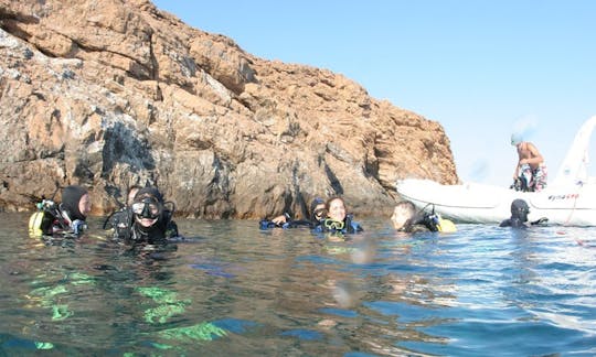 Barco de buceo en Anatoliki Attiki