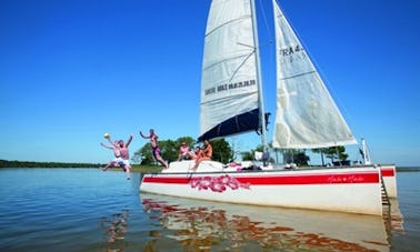 Cruzeiros de catamarã Dicat 3 perto de Bordeaux