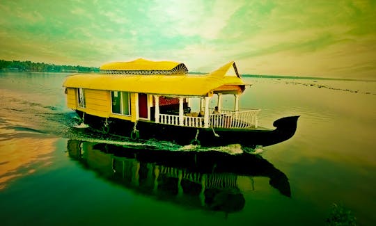 Experience a Houseboat Charter with 2 A/C Deluxe Rooms in Alappuzha, India