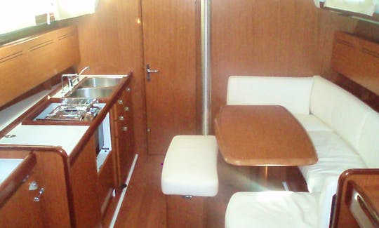 2005 Beneteau Cyclades Sailing Yacht Charter in Andalucía, Spain