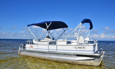 Bote privado Maurell Pontoon de 21 pies en Saint James City