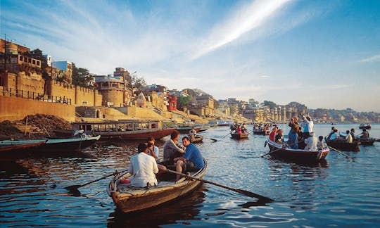 Bateau à rames à Varanasi