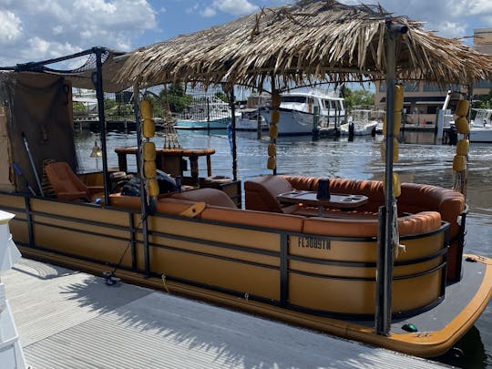 Amazing Tiki Bahama Mama Tiki Boat