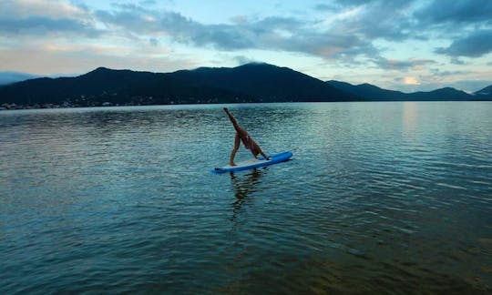 SUP Yoga Classes in Florianópolis