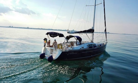 Beneteau Oceanis 40 Cruising Monohull Rental in Limanu