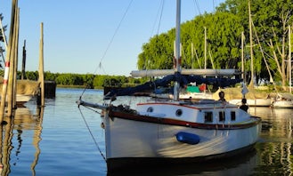 'El Caiman' Sailing Monohull Trips in Béccar