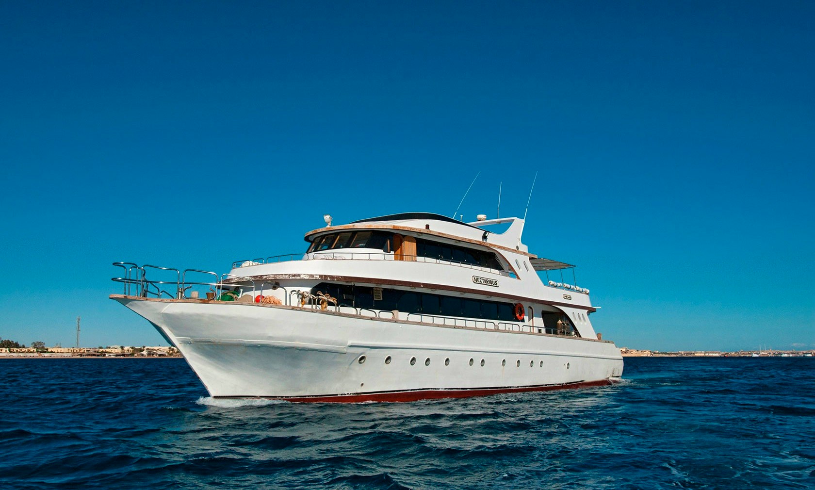 Liveaboard dive vacations Liveaboard dive vacations